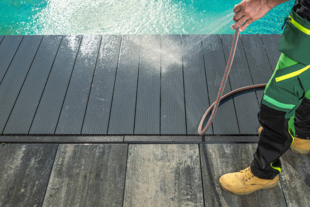 Best Garage Pressure Washing  in Bangor, ME